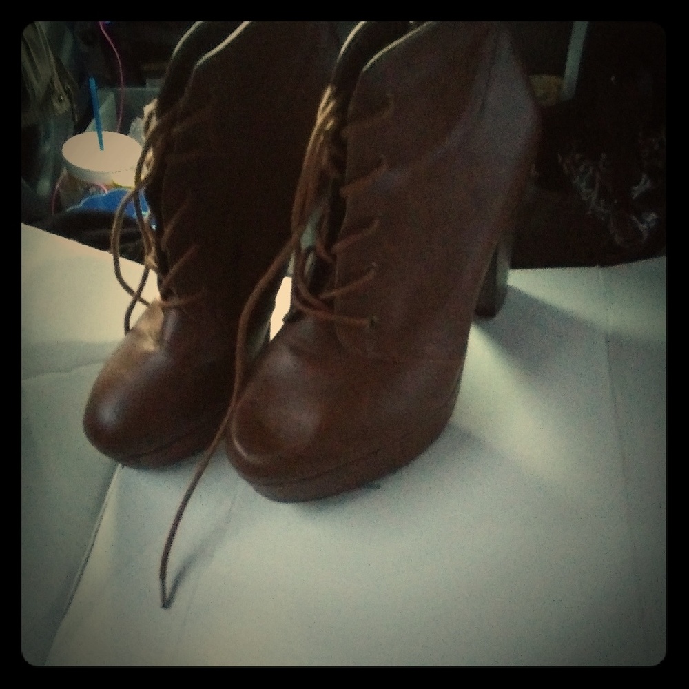New Brown high heel boots